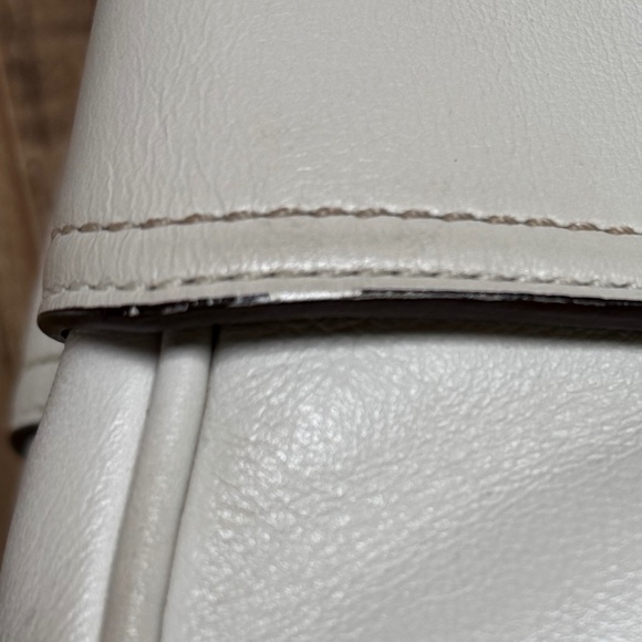 GUC - Coach Soho Kisslock Frame Satchel Handbag - 8A12 - Picture 16 of 16